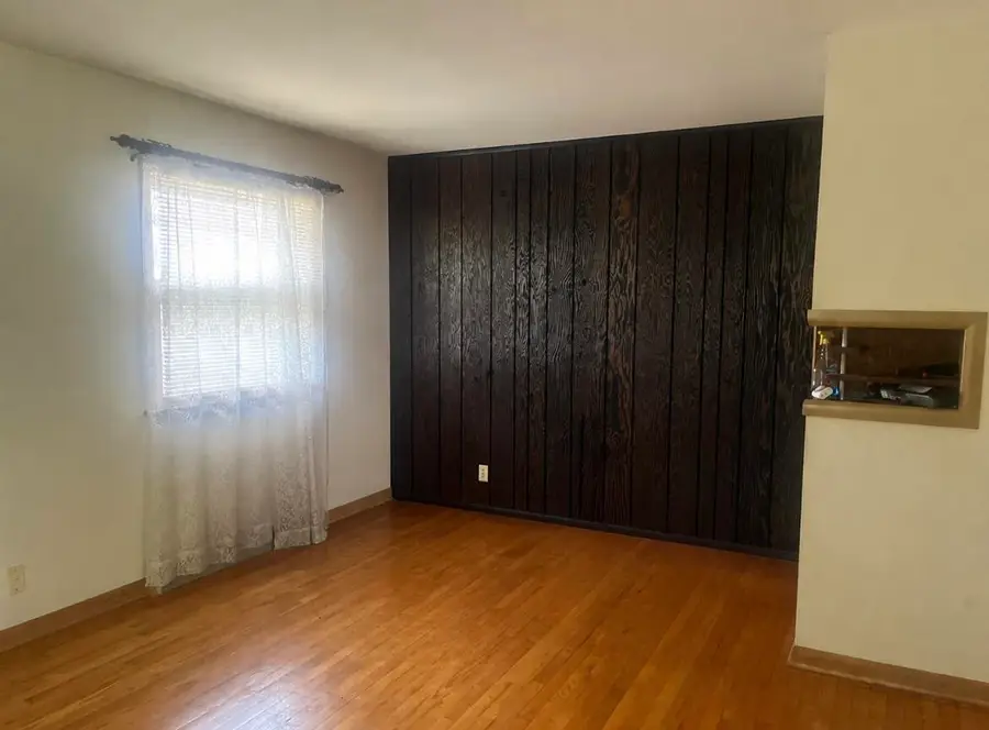 5760 N 93rd St, Milwaukee, WI 53225 - #2