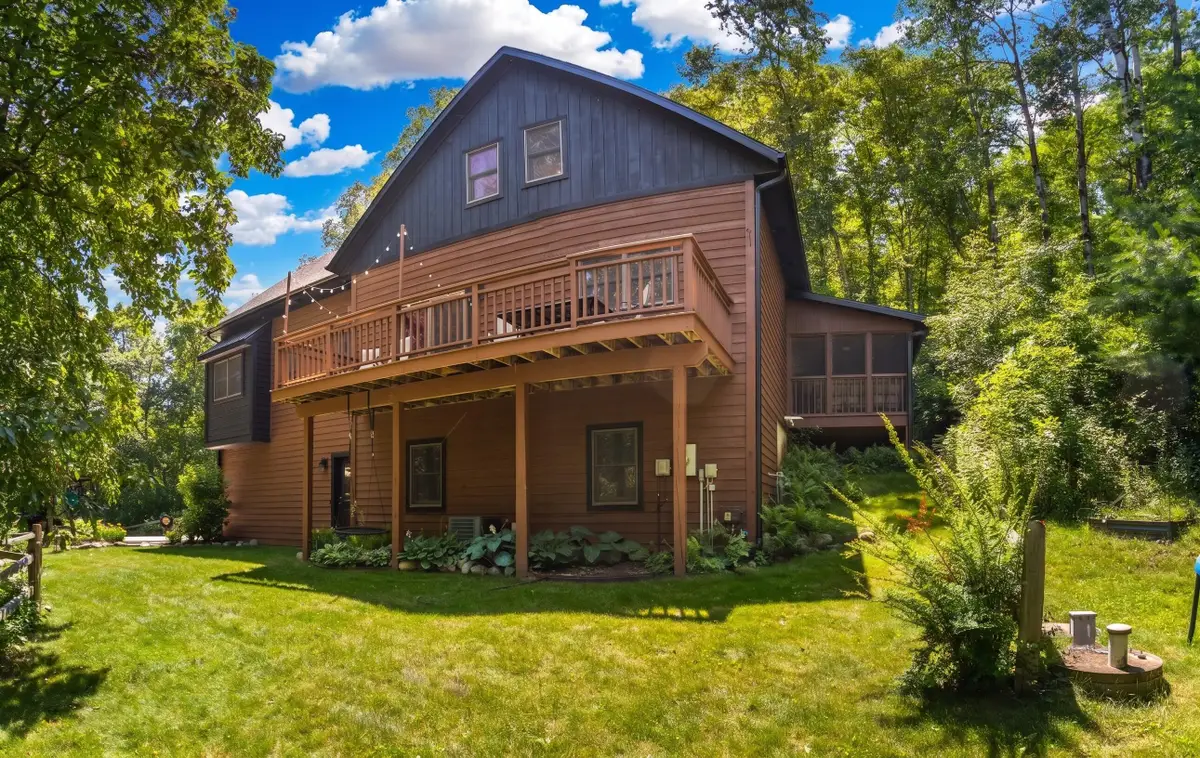 N6587 Mccurdy Rd, Onalaska, WI 54636 - #1