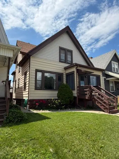1103 S 46th St, West Milwaukee, WI 53214 - #2