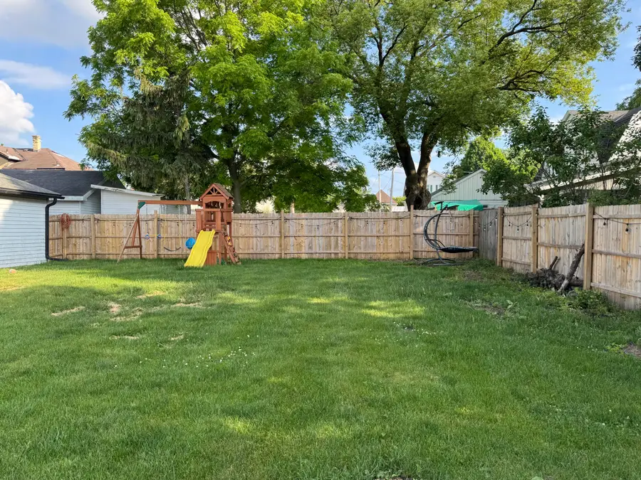 510 N Church St, Watertown, WI 53098 - #3