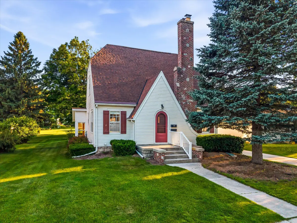 515 Schwartz St, Plymouth, WI 53073 - #1