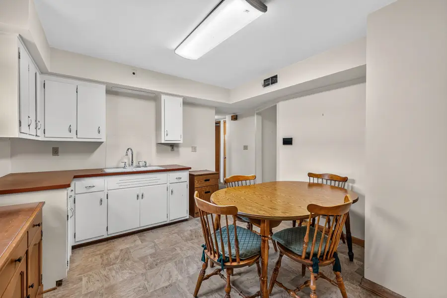 4031 W Morgan Ave, Milwaukee, WI 53221 - #2