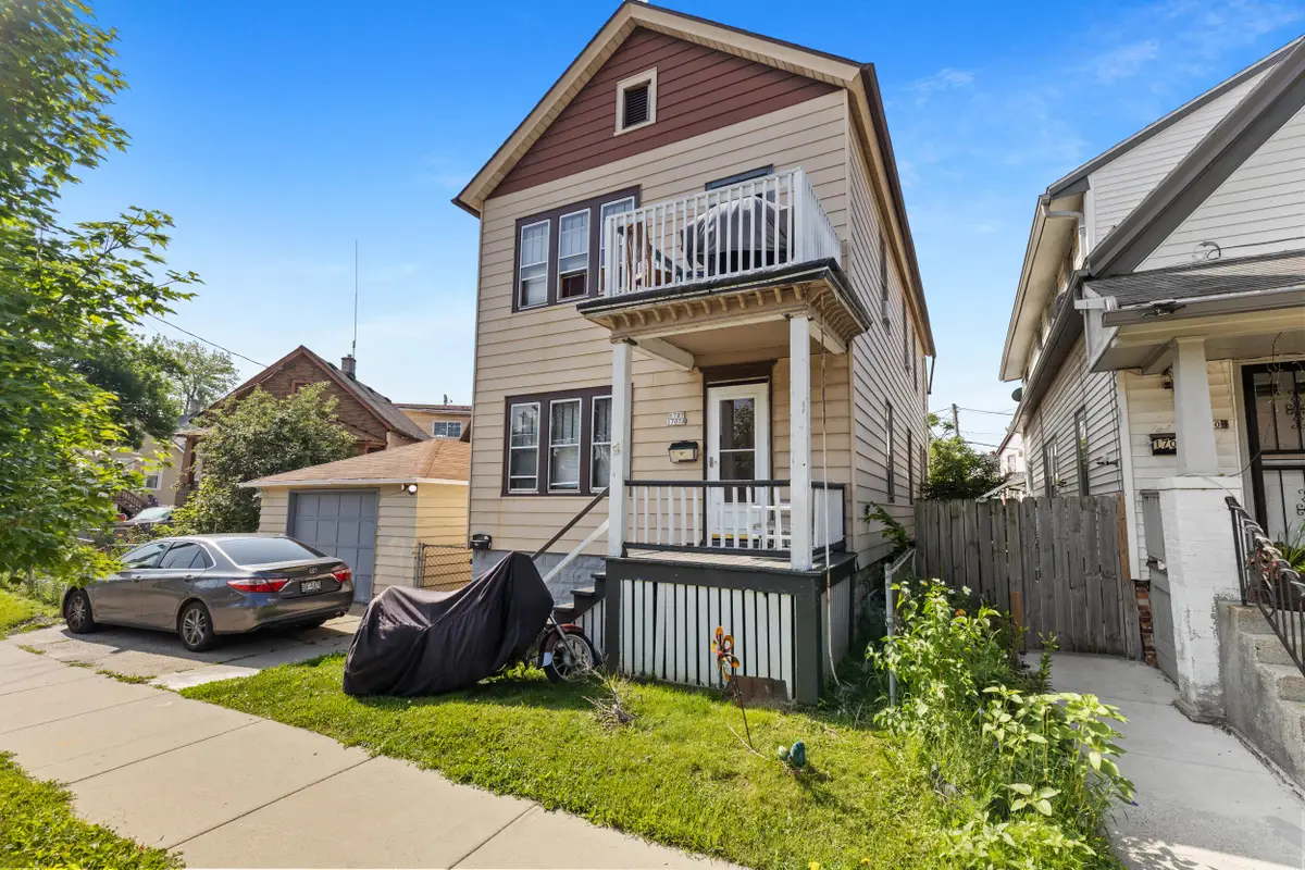 1707 W Burnham St, Milwaukee, WI 53204 - #1