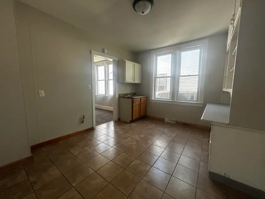 1518 Geneva St, Racine, WI 53404 - #3