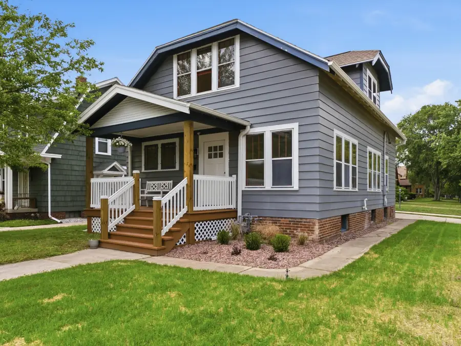 904 Bell Ave, Sheboygan, WI 53083 - #2