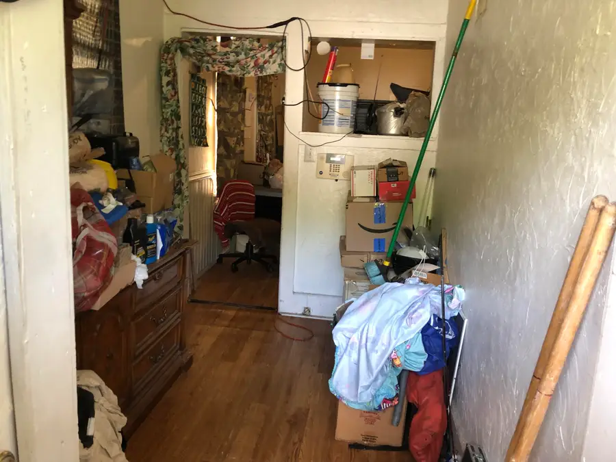 1311 W Albany Pl, Milwaukee, WI 53206 - #2