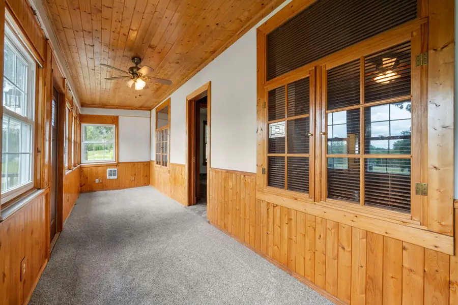 N88W16226 Park Blvd, Menomonee Falls, WI 53051 - #3
