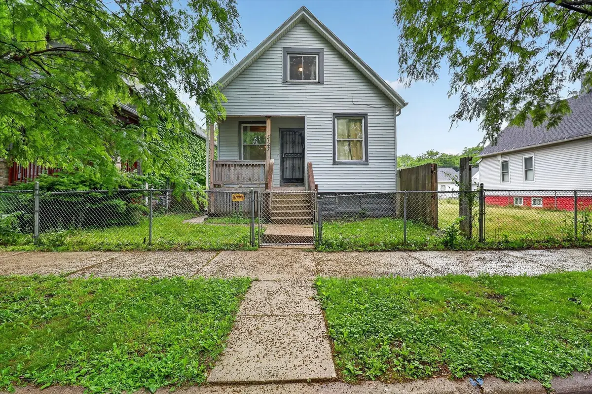 3147 N 39th St, Milwaukee, WI 53216 - #1