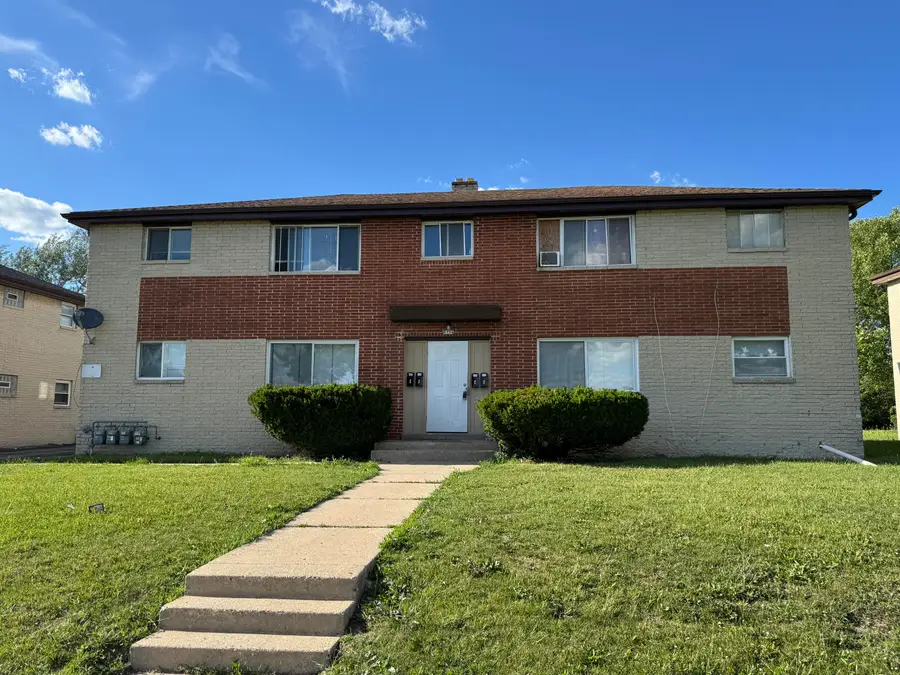 8754 W Carmen Ave, Milwaukee, WI 53225 - #2
