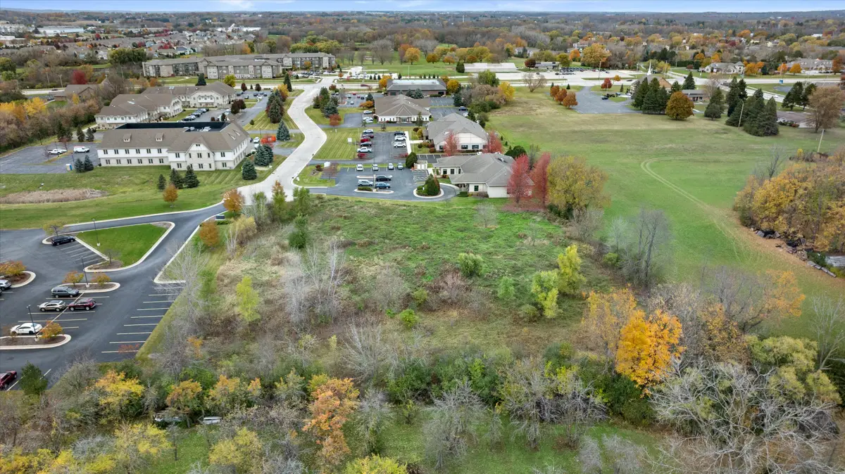 Lt2 Stonewood Dr, Germantown, WI 53022 - #1