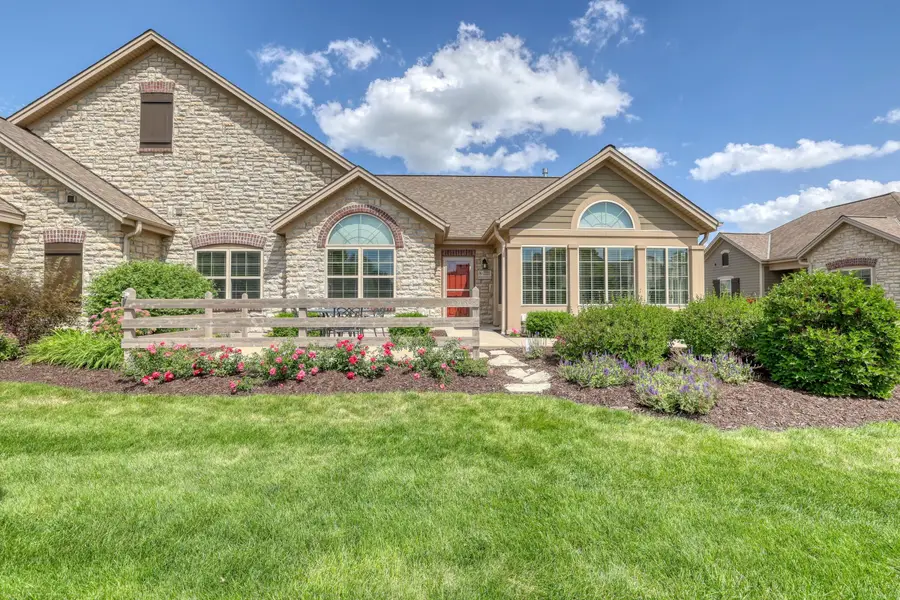 W250N5002 William Dr, Sussex, WI 53072 - #2