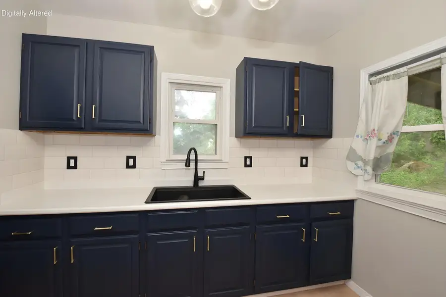 1604 E North St, Waukesha, WI 53188 - #3