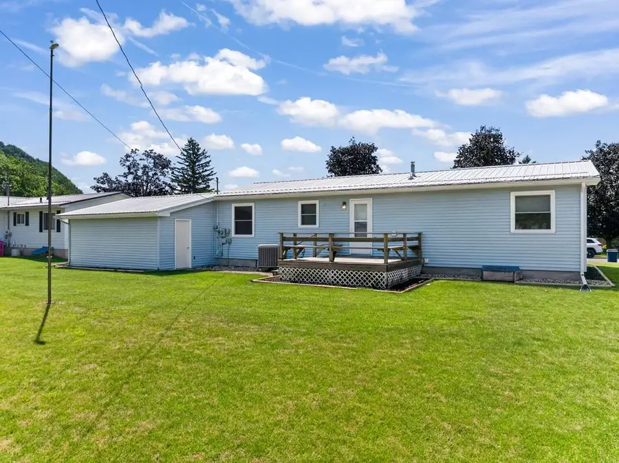 607 Jessie St E, Rushford, MN 55971 - #3
