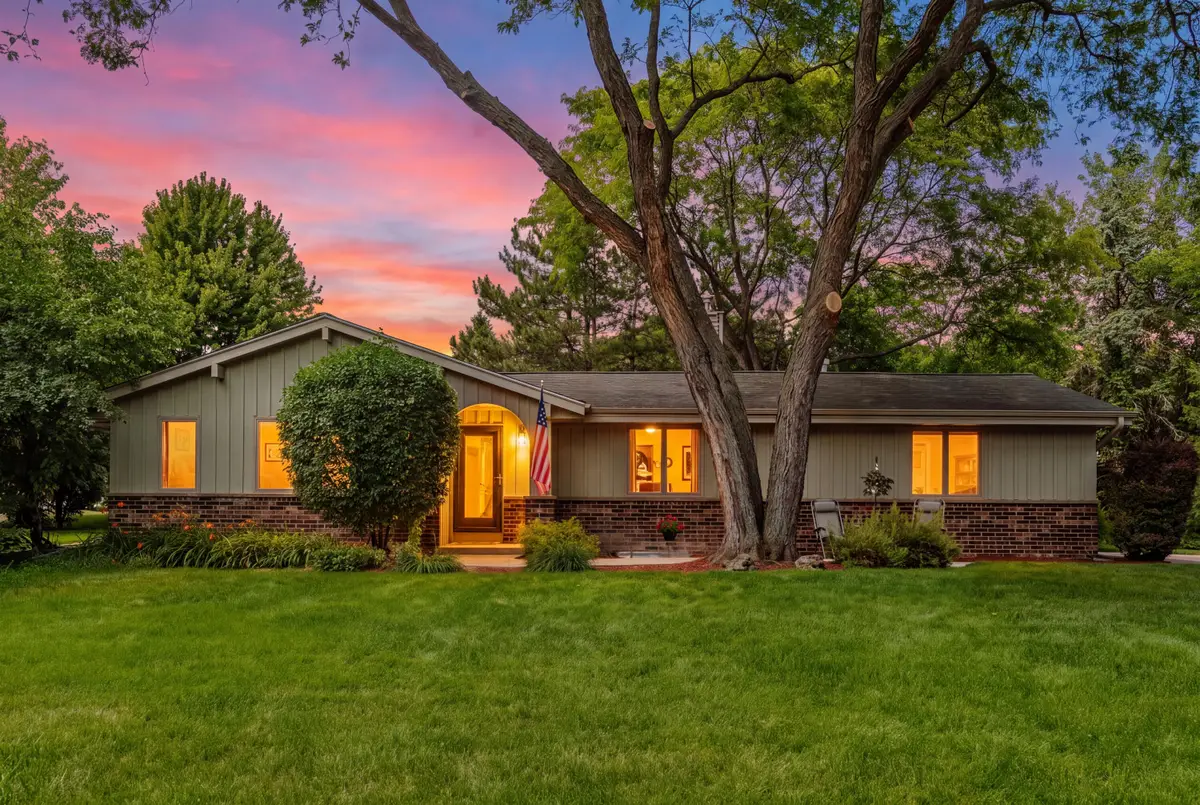 13960 James St, Brookfield, WI 53005 - #1