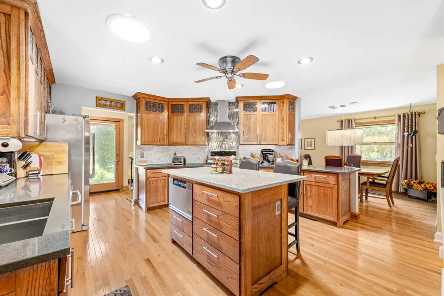 13960 James St, Brookfield, WI 53005 - #3
