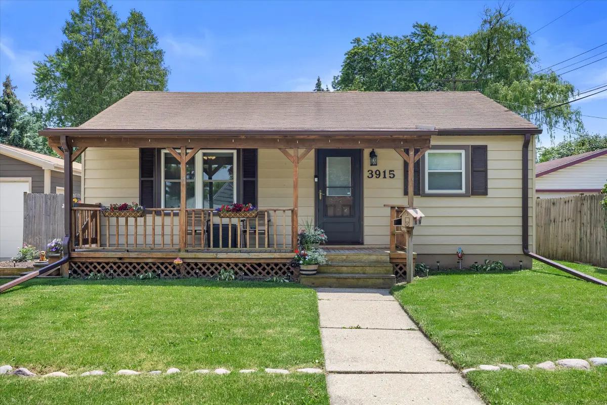 3915 55th St, Kenosha, WI 53144 - #1