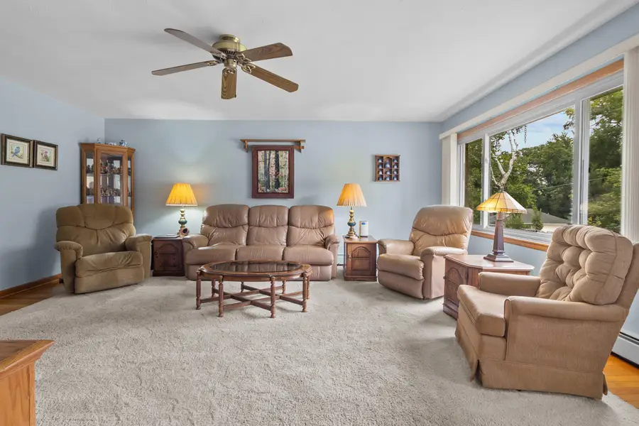 68 Oakwood St, Williams Bay, WI 53191 - #2