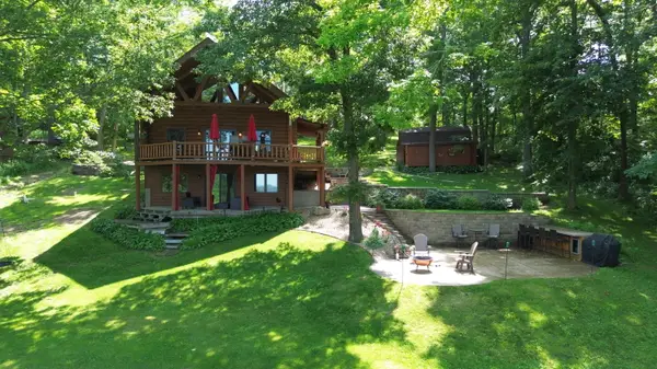 20643 Deer Island View Rd, Seneca, WI 54626