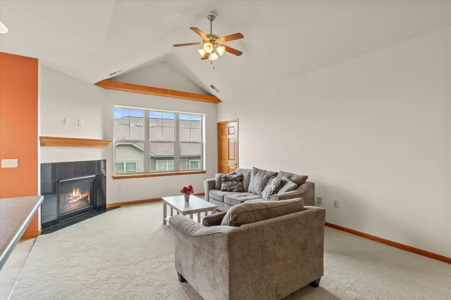 1765 New Port Vista Dr, Port Washington, WI 53024 - #2