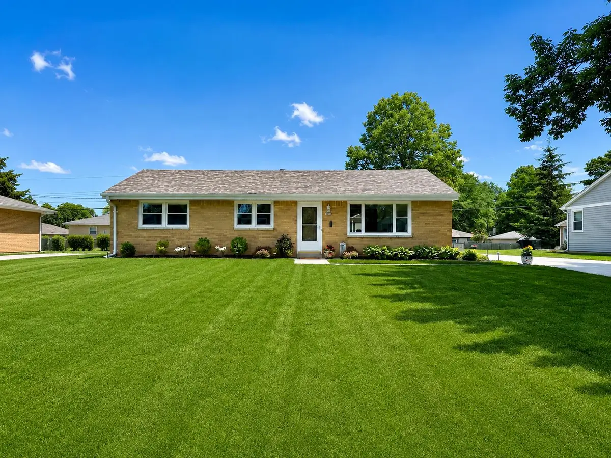 8506 N 51st St, Brown Deer, WI 53223 - #1