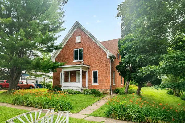 214 N State St, La Farge, WI 54639