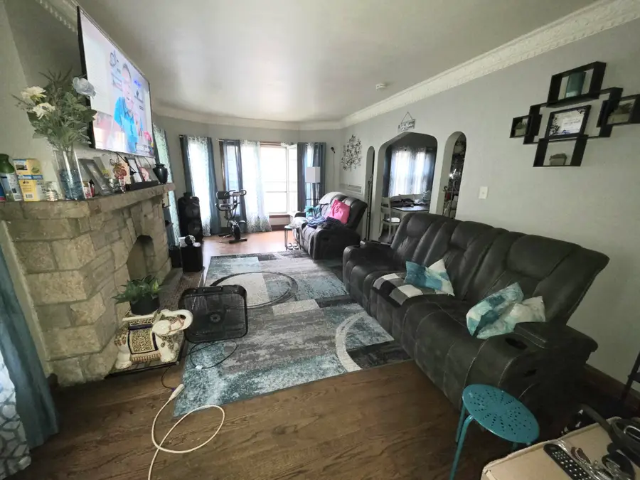 5528 W Auer Ave, Milwaukee, WI 53216 - #2