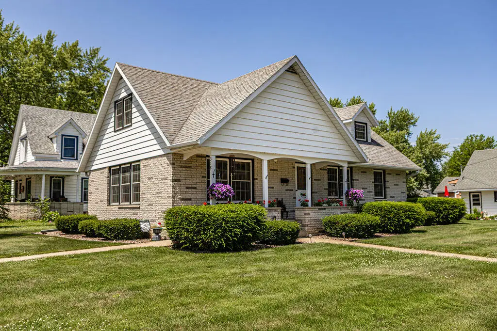318 E Franklin St, Sparta, WI 54656 - #1