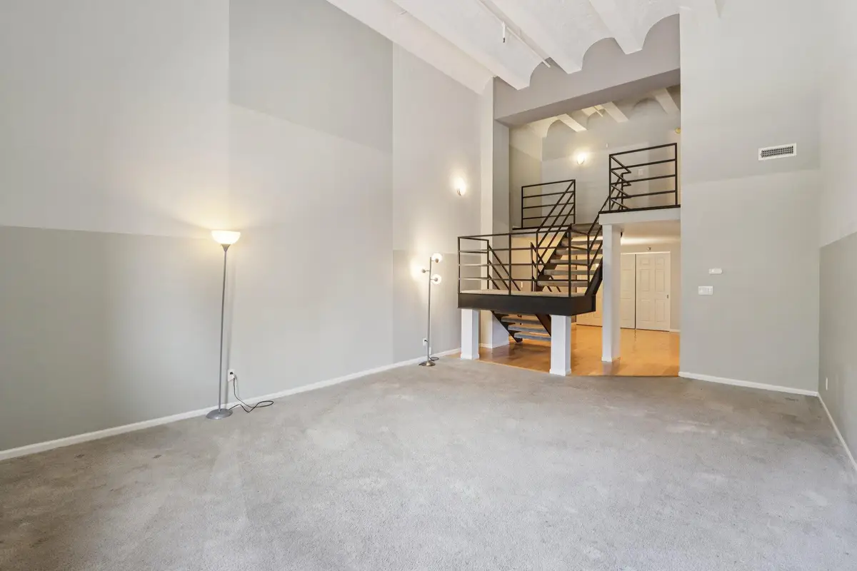 270 E Highland Ave, Milwaukee, WI 53202 - #1