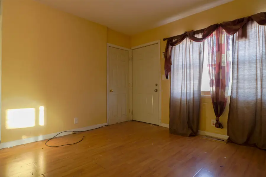 5725 N 60th St, Milwaukee, WI 53218 - #2