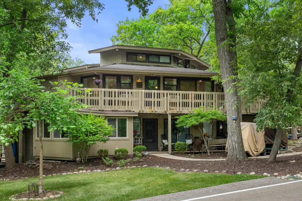 504 Rolling Green Dr, Fontana, WI 53125 - #1