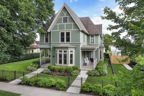 920 Geneva St, Lake Geneva, WI 53147