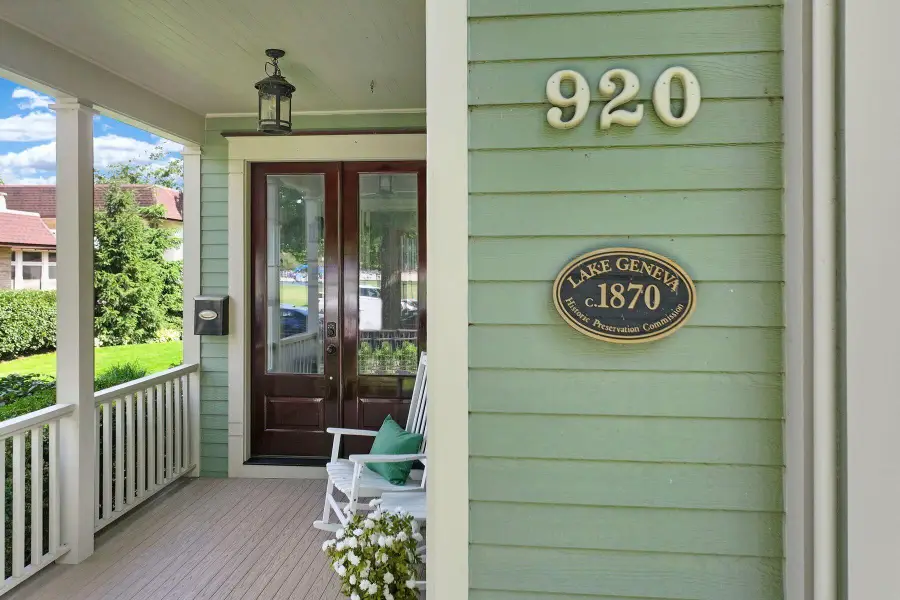 920 Geneva St, Lake Geneva, WI 53147 - #3