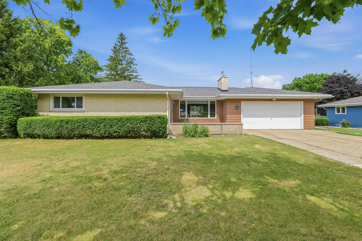 872 S Park Ave, Fond Du Lac, WI 54935 - #1