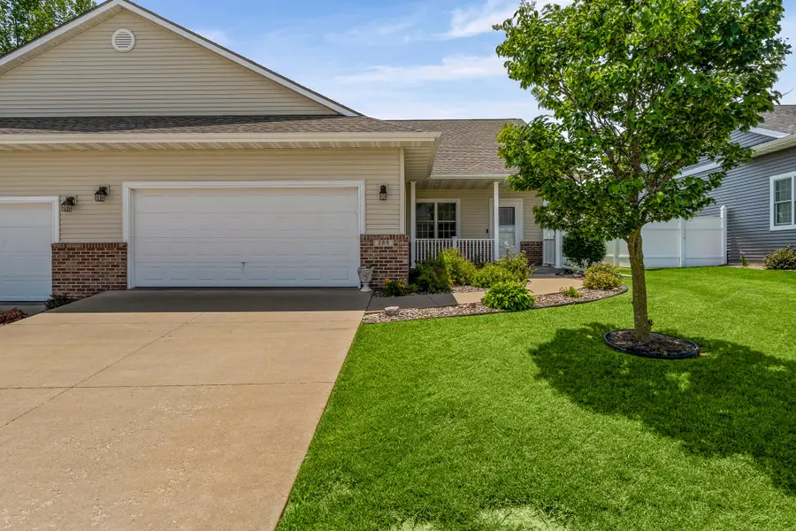 289 Lewis St, West Salem, WI 54669 - #3
