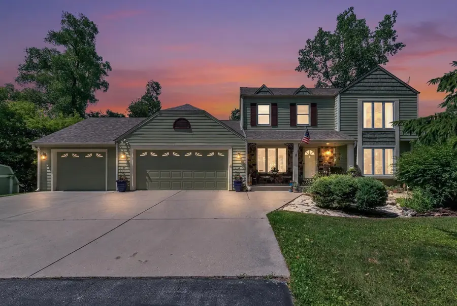 5836 Oakdale Ct, Cedarburg, WI 53024 - #2