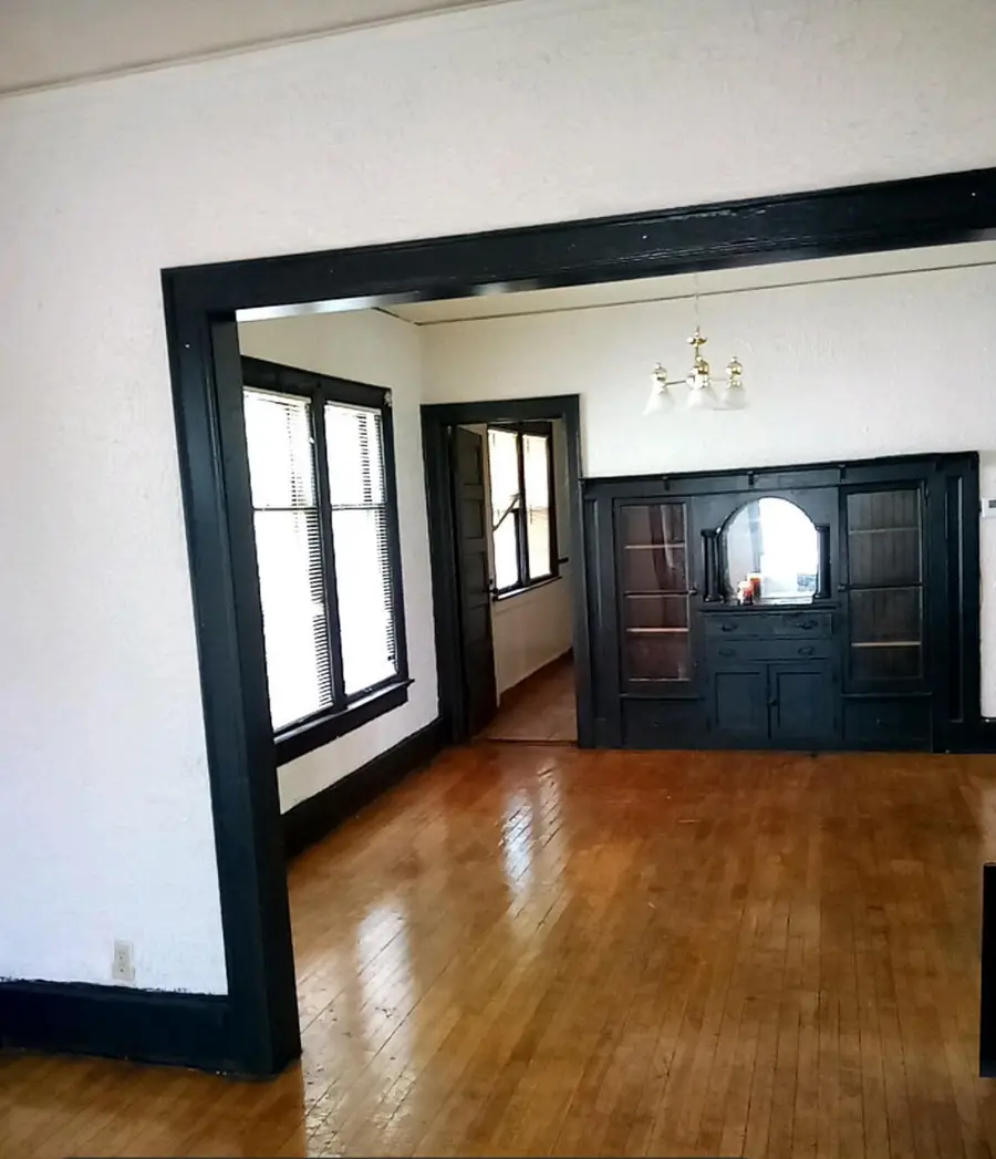 1113 W Ring St, Milwaukee, WI 53206 - #2