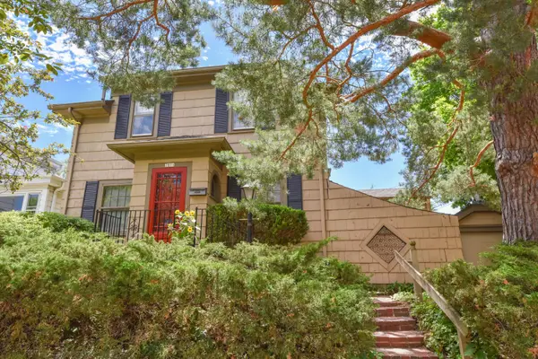 7011 W Garfield Ave, Wauwatosa, WI 53213