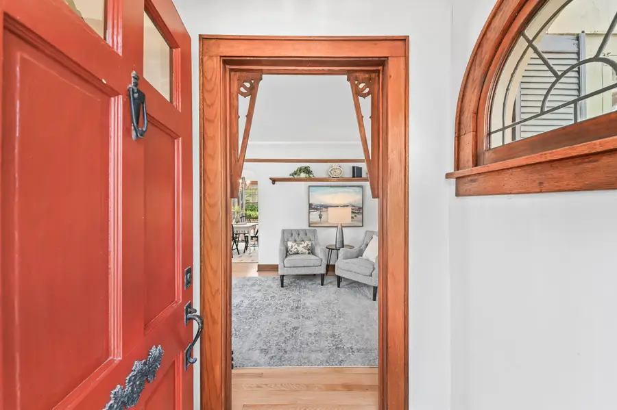 7011 W Garfield Ave, Wauwatosa, WI 53213 - #3