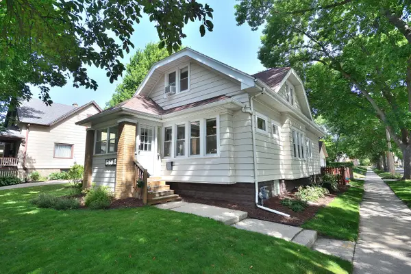 6602 Romona Ave, Wauwatosa, WI 53213