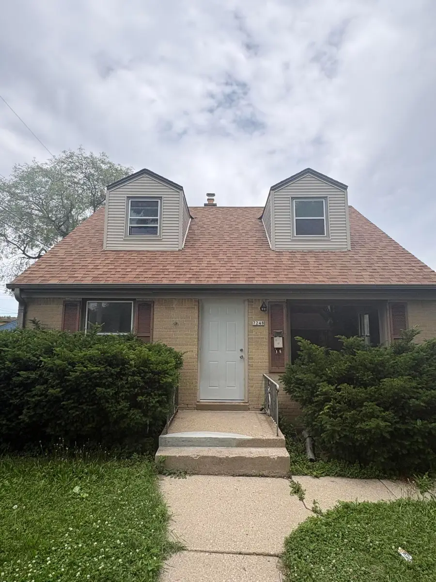 7248 W Potomac Ave, Milwaukee, WI 53216 - #2