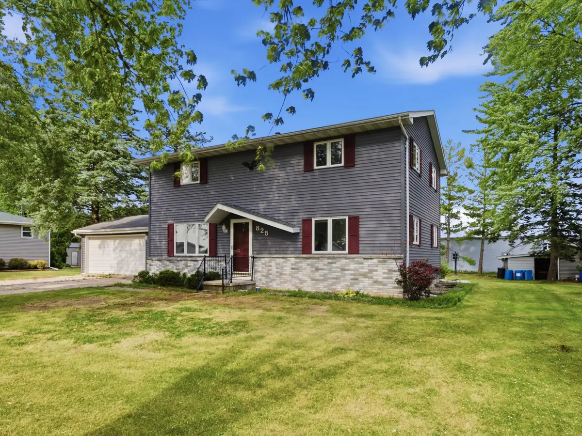 825 Landis St, Collins, WI 54207 - #1