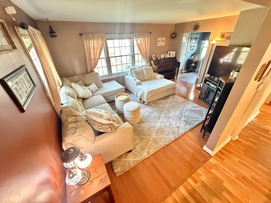 4009 S 5th St, Milwaukee, WI 53207 - #3