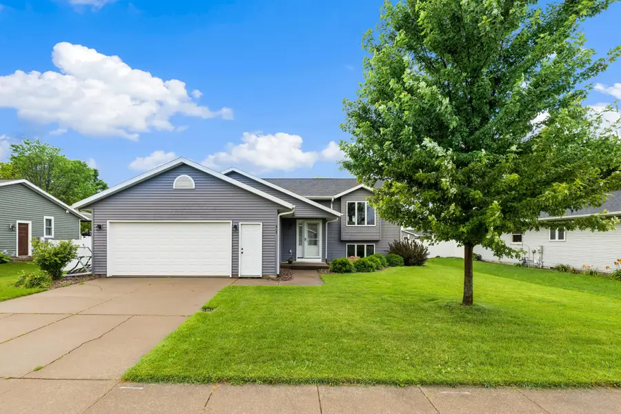 430 Lee Dr, West Salem, WI 54669 - #3