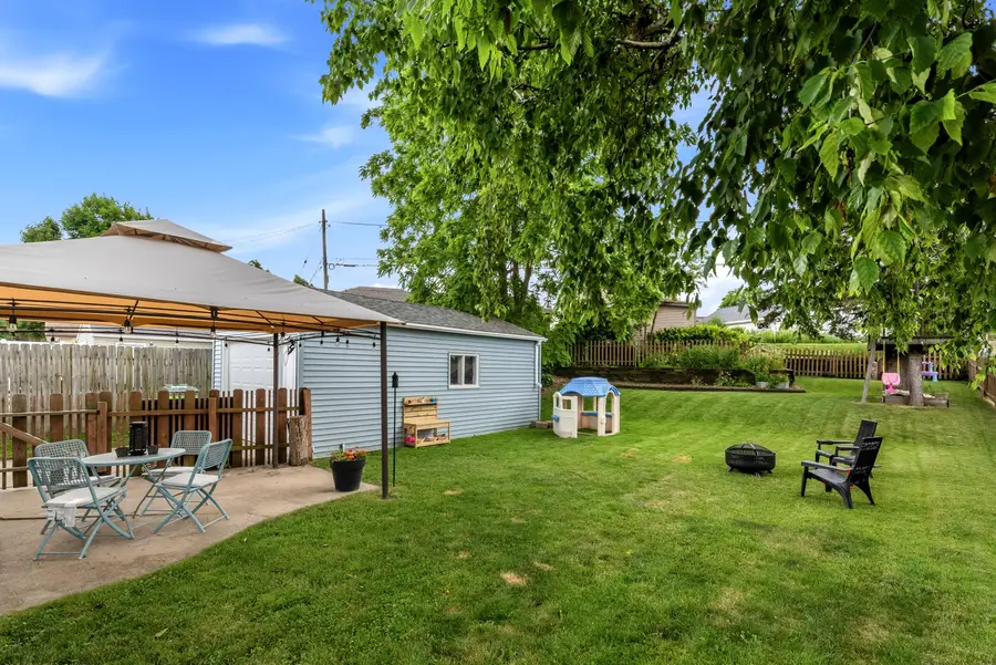 4107 S Hately Ave, Saint Francis, WI 53235 - #2