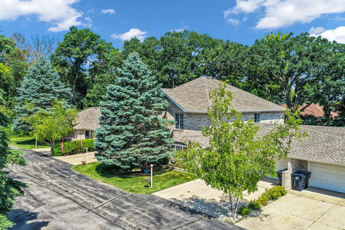 626 E Market St, Elkhorn, WI 53121 - #1