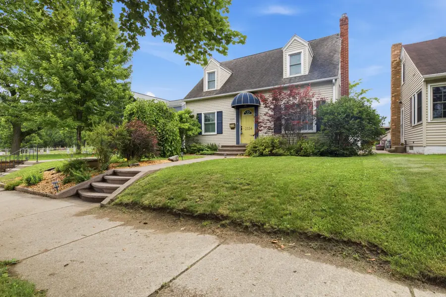2334 Winnebago St, La Crosse, WI 54601 - #2