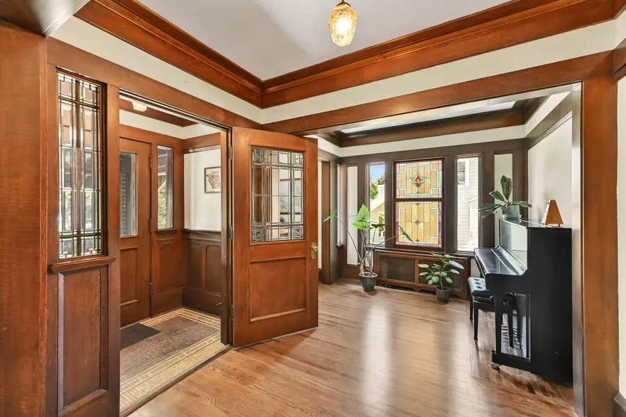 2524 E Menlo Blvd, Shorewood, WI 53211 - #3