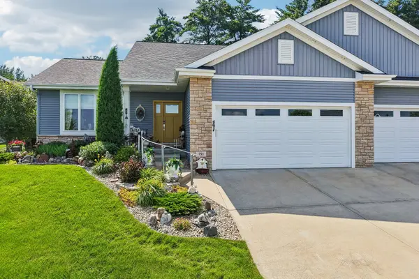 791 Country View Ln, Lake Mills, WI 53551