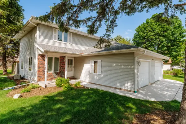 716 Fox Ln, Waterford, WI 53185