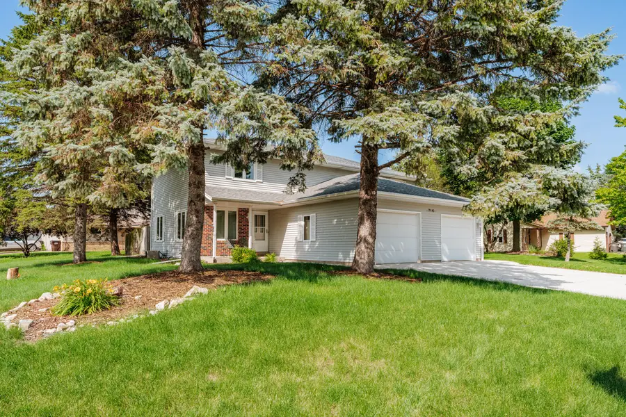 716 Fox Ln, Waterford, WI 53185 - #2
